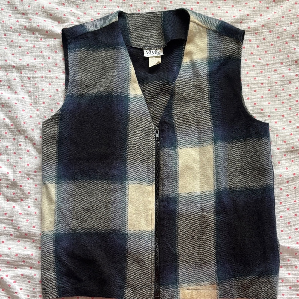 ViVI WomensCheckered Vest - Navy and Beige